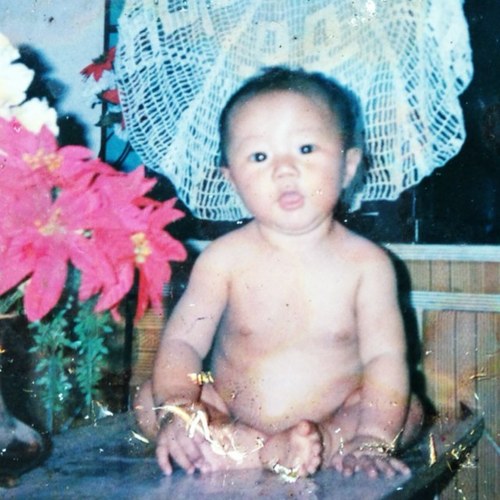 canong911's profile picture. 荒诞社会，我只是一个不务正业的摄影师。