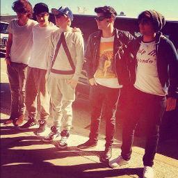 Pode Se Passar Anos & Anos. Mais O Meu Amor Por Vocês Vai Continuar O Mesmo E Cada Vez Mais Forte! ♡ ∞Directioners∞