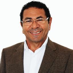 Jornalista. Todo dia, ao vivo, com o programa Você Faz a Notícia, das 7h às 9:30h na Rádio Capibaribe 1240 AM e pela Rádio Online no: http://t.co/1sAHFq6ZzI