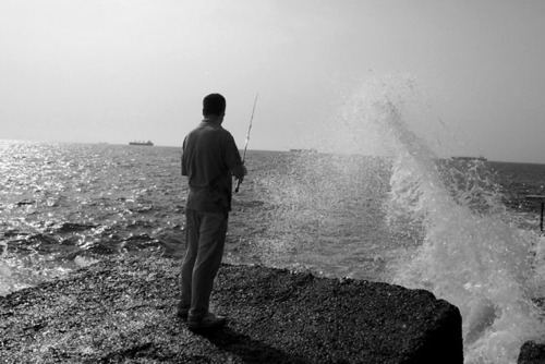 pescador semiprofesional de spinning ubicado en las costas murcianas