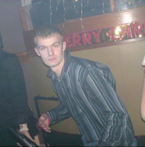 BazNotBush's profile picture. Its Bazza B ere. Carnforf ledgend! Outran a Nova! Only drink pintes o bluw WKD! Dans off champion! Luvin lyf wi tracy!