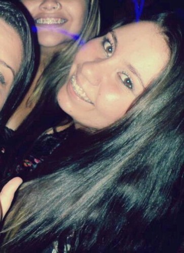 Lembrando do seu sorriso, que é o que me faz sorrir.