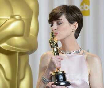 Primer Twitter & Fanclub en España dedicado a la actriz Anne Hathaway.