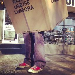 Johnraux's profile picture. art for life.