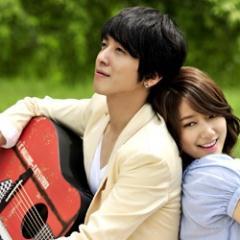 横浜市在住です。CNBLUEの音楽が大好きで、よく聞いています(^.^) ヨンファの演技とジョンヒョンの歌声が大好きです♪ よろしくお願いします(^.^)