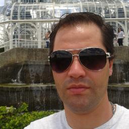 Faça por merecer que eu faço valer a pena!Finge que me Ama que EU finjo Acreditar!!! quer um AMOR VERDADEIRO, SEJA VERDADEIRO!!!
Skype: adriano.gpuava