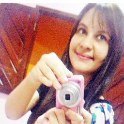 Atriz de Teatro , 15 anos modelo fotográfica sou apaixonada em Deus , familia e  , pelo cantor @luansantana e amigos! Devo tudo a Deus!
