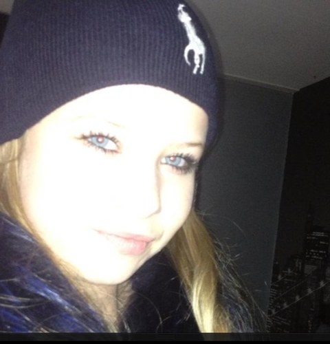 insta ; romy_kusjex