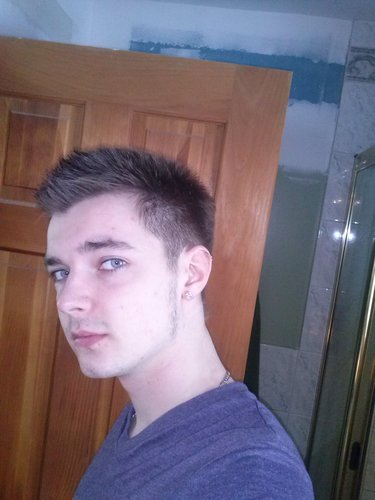 larabie_93's profile picture. 