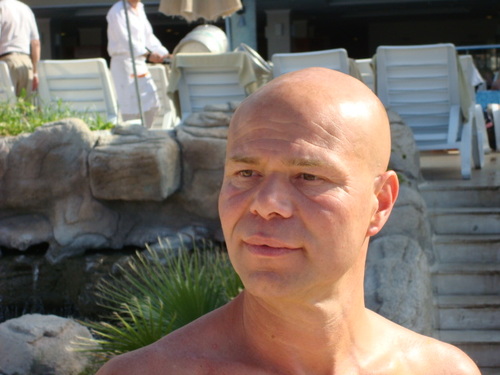 pdt641's profile picture. sportive man