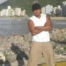Um cara que ama a Deus...Amo Minha familia

👶Papai do JP 
👷 Engenheiro Civil
💲 Administrador de Empresa