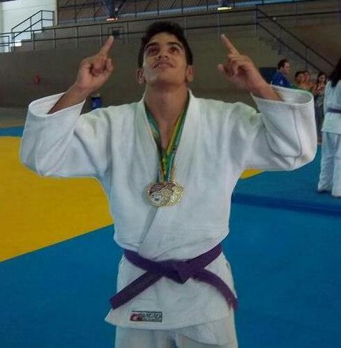 17 anos - Judoca - Muitos desacreditaram, mas poucos sabem que eu não vou desistir - Instagram: caiocfernandes - Whatsapp: (095) 91160536