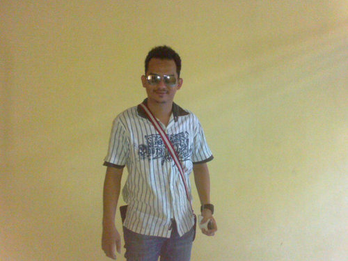 Orang super keren.