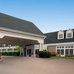 The Quality Inn Pittsburgh Airport has the area's best Park and Fly Package. 24-hour shuttle and up to 30 days of parking included. Call Now 412.787.2600
