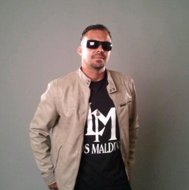 seniortech82's profile picture. 