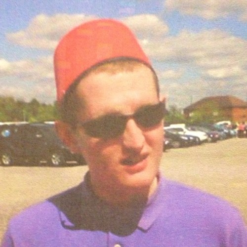 pezinafez's profile picture. the official parody account of louie perry: football fan, betting fan, lovingly friendzoned by charlotte cattle, roosters enthusiast