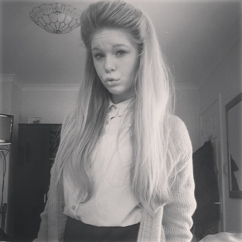 3m1ly_m1ln3r's profile picture. get out