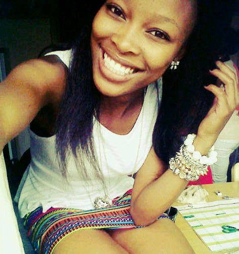 Dimples (• ‾̴̴͡͡⌣ ‾̴̴͡͡•) #Team Get That DEGREE!!!!!! ☺ .  .͡▹ Sour Munchies ♥♥)