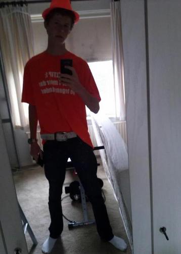 Christiaan, 16, footballer, fitness, kickboxen, Guido de Brés, Havo 5, Guitar,