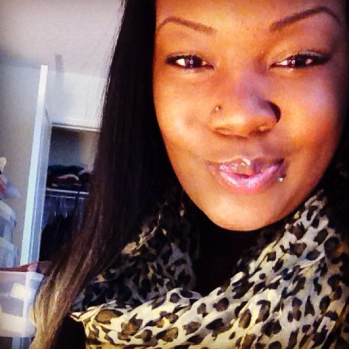 LouchieRed's profile picture. بسمة