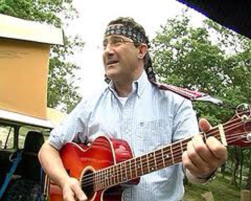 COMPOSTELAC's profile picture. Feijóo ohhh: Lo que pasa en el ayuntamiento de Santiago no es normal