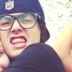 Fc Criado para o Baixista e vocalista da Restart Pedro Lanza... Since: 29-12 Dono: Thalles.