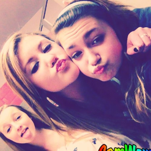 Heller Okay, So my name is Kassidy. I Love One Direcrion! I Live and Breathe music It's obvi my life! I LOVE PEANUT!!! ❤Insider between me and my friends!!❤✌