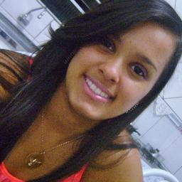 Se o mundo é mesmo parecido com o que vejo, prefiro acreditar no mundo do meu jeito ! (: