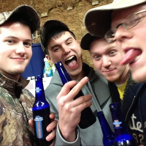 GreenyLayton's profile picture. like to hang out with my freinds, party, and just have a good time.