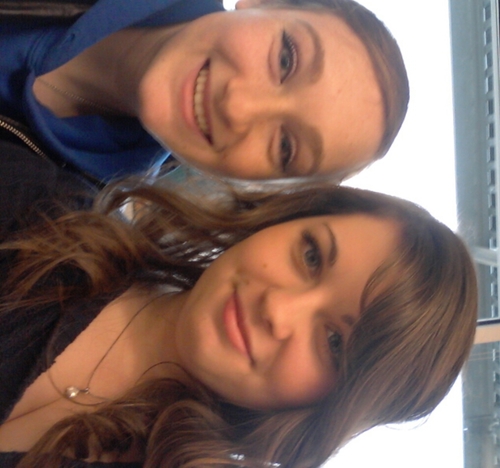 Danielledmb95's profile picture. 