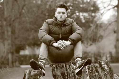 Male R&B Singer / Songwriter from London. I have a beautiful son. I love him very much.