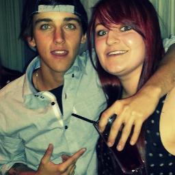 JustAnotherNameOfSillyKidsInAnotherNationSkip LOVE @Janoskians & YouTubers 1/5 @BrooksBeau 
Met Beau & Skip in a London nightclub & got a cheeky kiss off Beau!