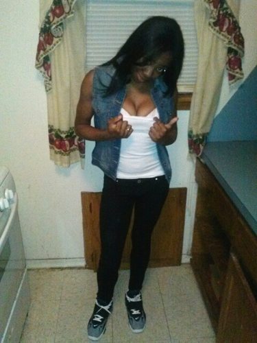 xreal_sexisavag's profile picture. ♥NOW LET GET IT STR8 IM STONER HILL SAVAGE...FOR ALL YU HOES THATS TWEET WATCHING FOLLOW ME & GIVE YOU A SHOW. YU STUPID BITCH.KMSL