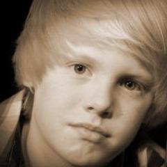 I LOVE YOU @carsonlueders 11 yr. old singer/songwriter/guitarist. FaceBook: thecarsonlueders Instagram: carsonlueders #LOVEMYFANS!