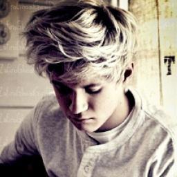 Lovely_Niall21's profile picture. If only @NiallOfficial was in my life... It'd be so much better.