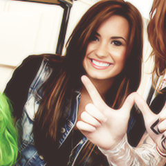 escrevo ´´Demetria´´ no meu pulso