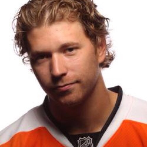 #28 for the Philadelphia Flyers. 5'11 172 lbs that likes to makes sidney crosbys life horrible. Oh ya and I'm on the cover of NHL 13. *parodyaccount