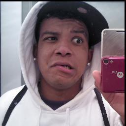 sou um cara estorvetidoo. sou fã de musica e futebol. ;] e é só. kkkk'