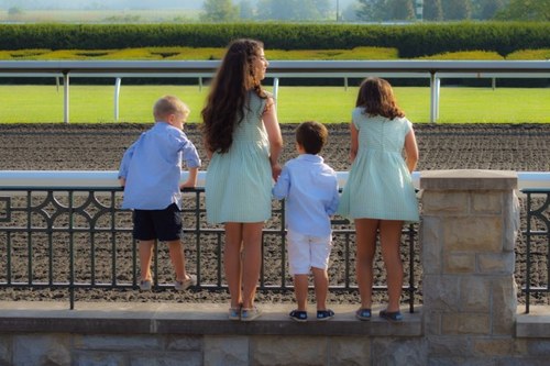 eljg55's profile picture. 