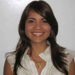 Tengo 20 años y me gusta conocer a nuevas personas, estudio en la Universidad Evangélica la carrera de Medicina y pretendo ser una excelente profesional.