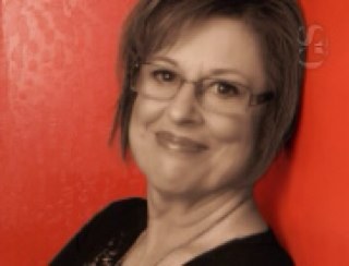 #Author of the Hillary Broome social justice crime novels. Set in Ireland, Italy & Cali's #CentralValley. My motto: Write Hard, Die Free. ✏️ P.S. I ❤️ gorillas.