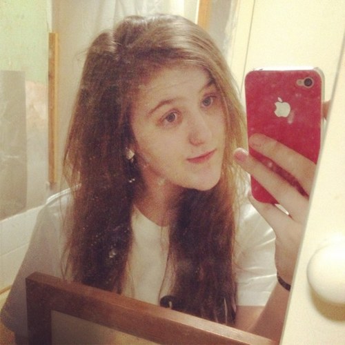 becca✗ | INACTIVE | FOLLOW ME OVER AT @tinashescotland | ✌️