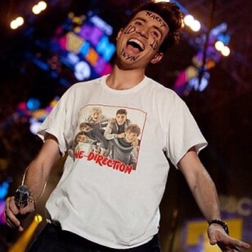 Rememberwhen1D_'s profile picture. Bringing back the carrot days and the moments in this fandom