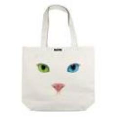 こんにちは。ななみです。猫が好きで好きでたまりません。
ねことKis-My-Ft2が好きな方、遊びに来てね！
得する情報があったら、みんなにドンドン教えてちゃうから、見てね！