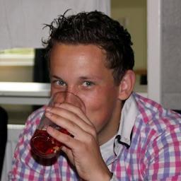 trainer van stadskanaal F1 , ik keep bij A1. Ik doe de opleiding Sociaal Agogisch Werk (SAW)