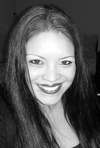 julitza22's profile picture. 