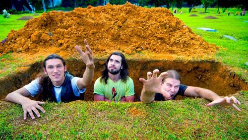 Los Perros: Maniacs, metalheads and underground UK film production company. We are legion. We are...drunk.