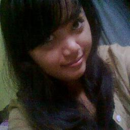 tetep jadi putri yang selalu senyum :)