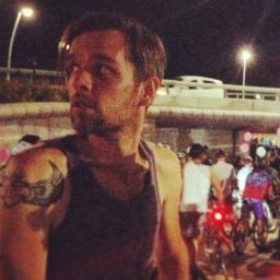 Designer, dreamer, joker, thinker. (Former) marathon runner & (perpetual) coffee drinker.