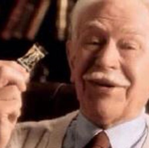 Uzivatel ヴェルタースおじいさんbot Na Twitteru 僕はお爺さんにオナラをかけられました その香りは臭くてクリーミーで こんな匂いをかけられる私はきっと特別な存在なのだと感じました 今では私がお爺さん 孫にあげるのはもちろん握りっぺ なぜなら彼もまた特別な